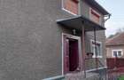 Vand casa de locuit in com .Bratca, zona centrala, langa gara, 7 ari teren ,casa cu etaj cu toate utilitatile necesare, - 2