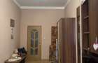 Apartament cu 3 camere semidecomandat în Central - 1