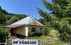 Casă cu 2 camere cu Teren 1742 Mp în Central - 1