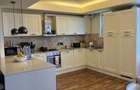 Apartament nou cu 3 camere decomandate, 94mp, etaj 1, finisat modern, mobilat si utilat, cu garaj su - 1