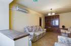 Apartament cu 3 camere, etaj intermediar - 1