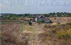 Ferma 3,3ha, din care 2,5ha intravilan, vila 7 camere, D+P+E+M, casa p - 13
