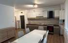 Apartament cu 3 camere, 64 mp, zona Republicii - 8