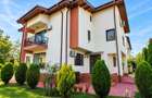 Vila turistica 6 cam, teren 900mp | Firma | Accept schimb