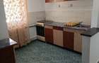 Ofer spre inchiriere apartament cu doua camere decomandate
