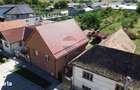 Casa / Vila cu 5 camere de vanzare
