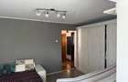 apartament 3 camere de vanzare - 2