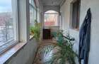 Casa parter+1 Razvad, la 7 km de Targovi?te (Dambovi?a), conectata la apa, gaz, curent - 4