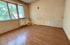 3 camere | Etaj 1 | 2 băi | 2 debarale | Decomandat | Zona Vitan