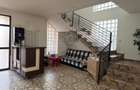 CASA STREJNICU 5 CAMERE - 3