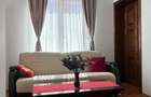 PIATA  GIULESTI  inchiriere casă SINGUR CURTE,400mp teren