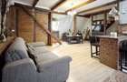 Investitie in Centrul Istoric: Apartament cu Pivnita/Crama (Optional) - 1