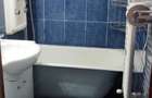 Apartament cu 3 camere semidecomandat în Florilor