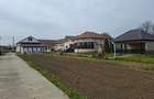 Spatiu comercial 396 mp + Vila 123 mp + Teren 5000 mp, deschidere 33 ml - 2