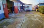 Vila 290mp + 4 spatii comerciale/chiriasi /depozitare, teren 1401 mp, acces DN1 - 24