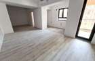Apartament 3 camere - Centru
