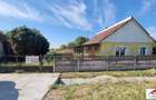 Casa cu teren 37 arii Apateu 43000 Euro
