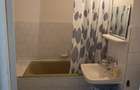 Ofer spre inchiriere apartament cu doua camere decomandate