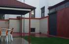 Vanzare vila trei apartamente piscina garaj gradina foisor Titulescu
