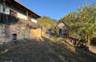 Casa de vanzare cu priveliste frumoasa si teren - 3