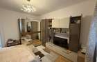 Apartament 3 camere, etajul 2, 78mp, 2 balcoane, bloc interbelic - 10