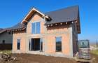 Casă la Roșu | Proiect Finalizabil Premium - 1