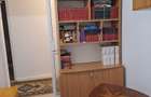 Apartament cu  2 camere decomandat, etajul 2/10, zona Mircea cel Batran