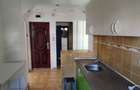 Proprietar inchiriez apartament 3 camere - 6