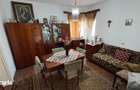 Casa de vanzare cu teren 8 ari