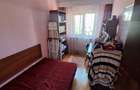 Apartament cu 3 camere decomandat în Ostroveni