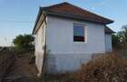 Casa cu teren generos de 9.186 mp in Balnaca, Bihor, cu priveliste spre Defileul Crisului: 85.000