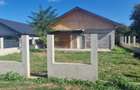 Vanzare Vila P+E(la rosu)conceput ca  fiind  2 apartamente