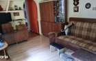 -Apartament 2 camere decomandat,et.1 ,pret 250 euro ,zona Marasesti