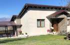 Casa de vanzare, 3 camere, 80 mp - zona linistita langa padure