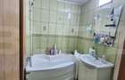 Apartament de vanzare, 72 mp, zona Micro 12 - 3