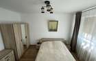 Apartament 3 camere, zona Far, decomandat, recent renovat si complet utilat, - 1