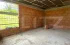 Casa la rosu, cu 3 camere, 74 mp, teren 800 mp, zona Centur - 2