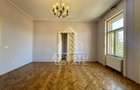 Apartament 5 camere de vanzare, renovat, zona Sinaia Timisoara