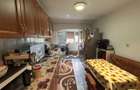 - Apartament 3 camere, suprafata 76mp Progresu. Confort 1 decomandat.