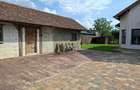 Casa de vanzare oras Ineu detalii 0035796298810 - 1