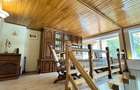 Inchiriez apartament foarte spatios, Boul Rosu