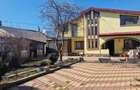 Casa individuala de vanzare