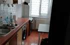 Apartament 2 camere, decomandat, zonă bună.  - 2