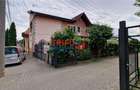 Casă Spațioasă cu 5 Camere în Zona Centrală, Lâng&