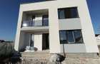 Vila P +E spate parc - 1