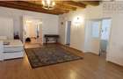 Apartament la casa ,3 camere Centrul Istoric - 1