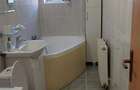 Inchiriez Apartament 3 camere - 4