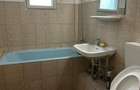 Inchiriez apartament 3 camere in Decebal