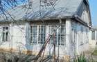 Casă cu 4 camere cu Teren 2200 Mp în Brăești