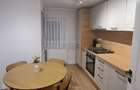 Inchiriez apartament 3 camere - 4